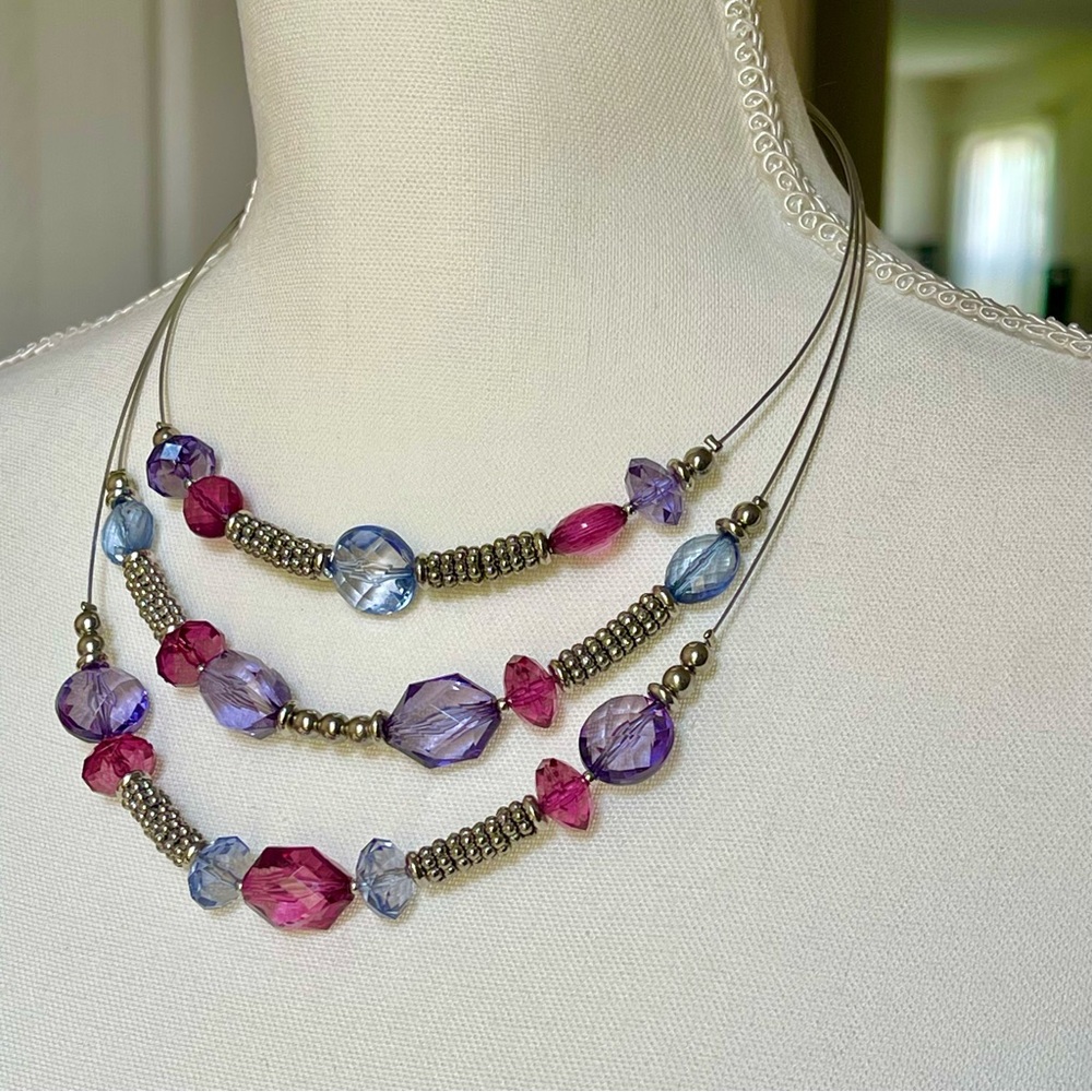 NAPIER|VTG|Multi-Colored Faceted Acrylic Beads in a wired floating necklace.